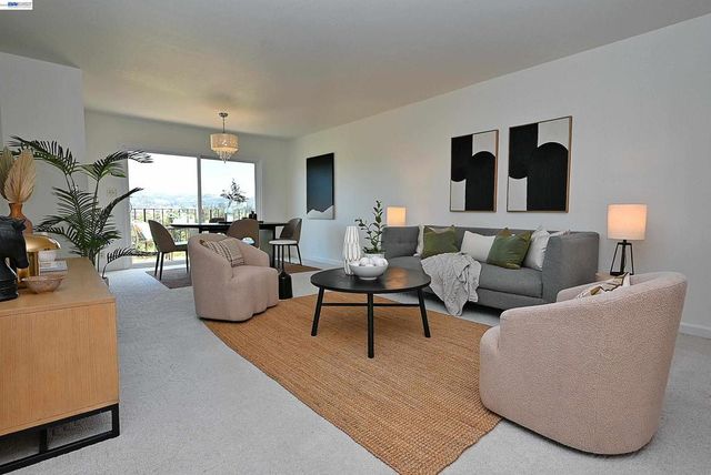 21714 Shadyspring Rd, Castro Valley, CA 94546