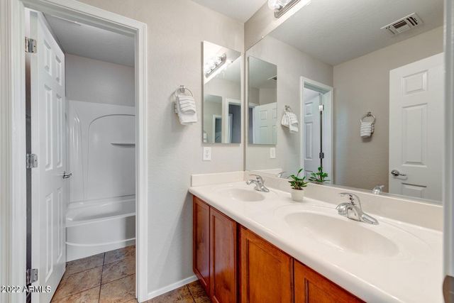 14095 W Country Gables Drive, Surprise, AZ 85379