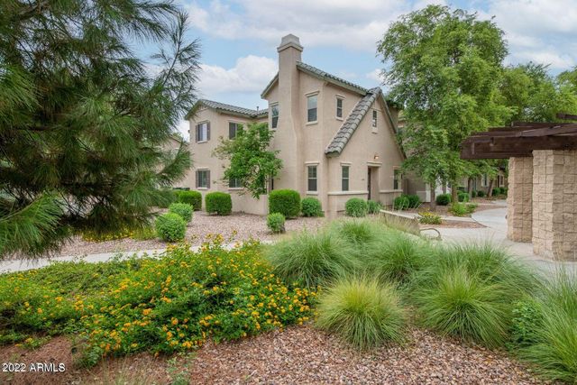 14095 W Country Gables Drive, Surprise, AZ 85379