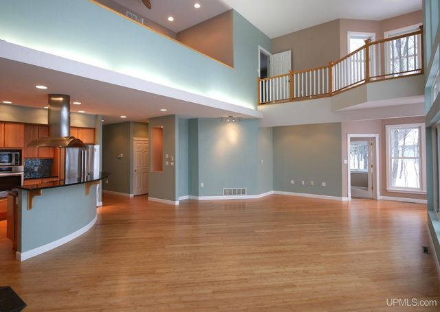 59357 N Lakeshore Drive, Calumet, MI 49913