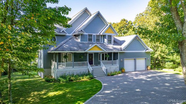 59357 N Lakeshore Drive, Calumet, MI 49913