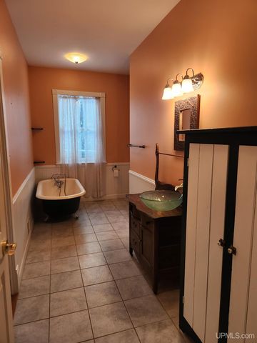 59357 N Lakeshore Drive, Calumet, MI 49913