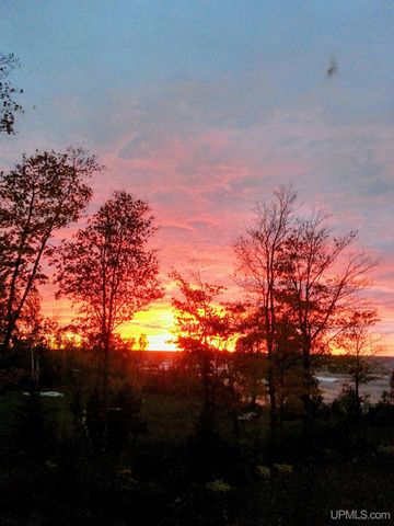 59357 N Lakeshore Drive, Calumet, MI 49913