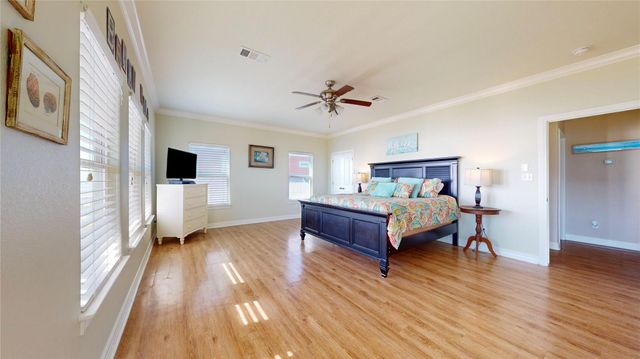 1965 Ave J, Crystal Beach, TX 77650