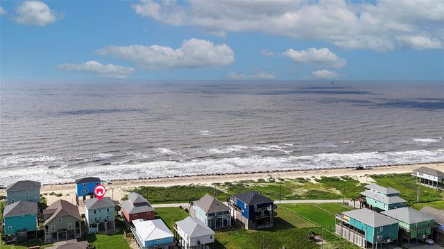 1965 Ave J, Crystal Beach, TX 77650