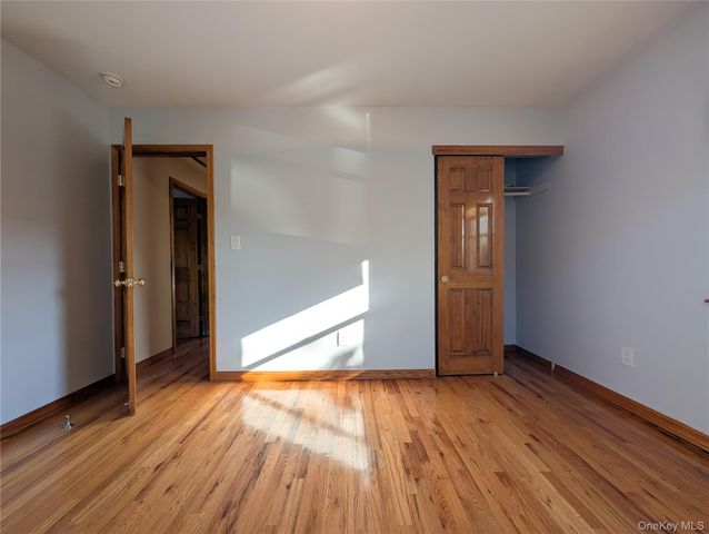 3039 Clubhouse Road, Merrick, NY 11566