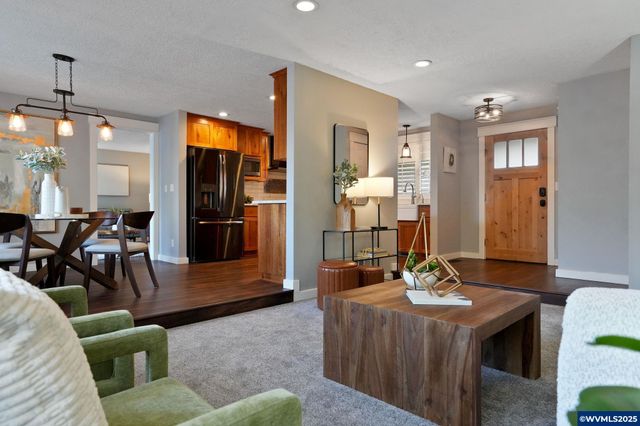 4742 Rivergrove Ct N, Keizer, OR 97303