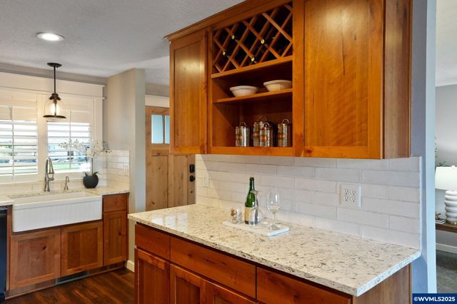 4742 Rivergrove Ct N, Keizer, OR 97303