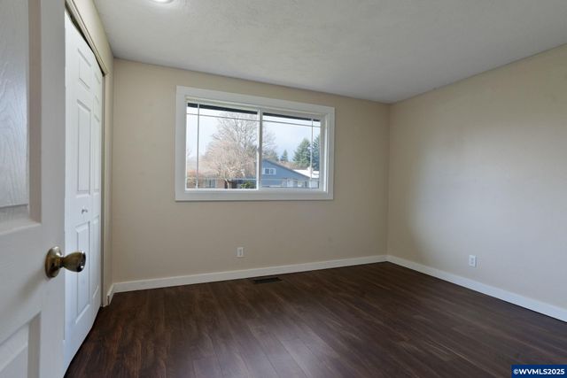 4742 Rivergrove Ct N, Keizer, OR 97303