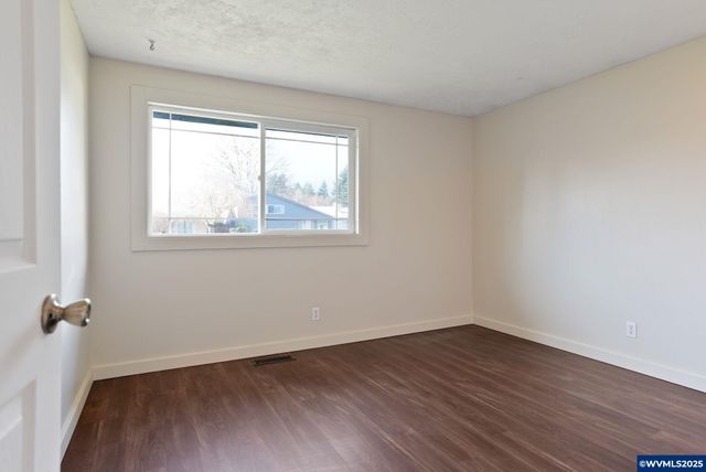 4742 Rivergrove Ct N, Keizer, OR 97303