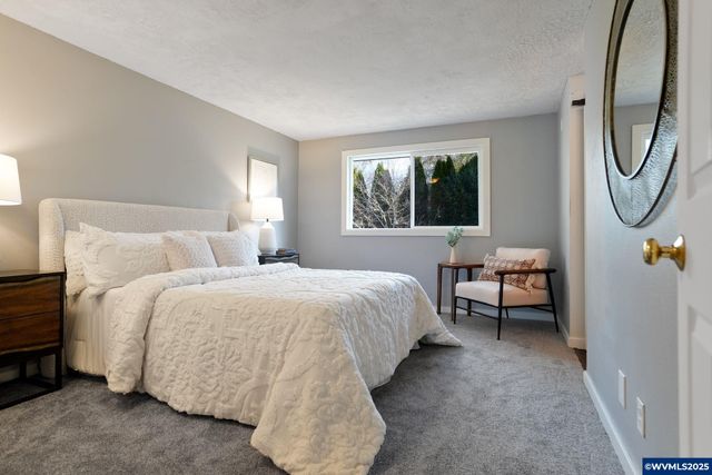 4742 Rivergrove Ct N, Keizer, OR 97303