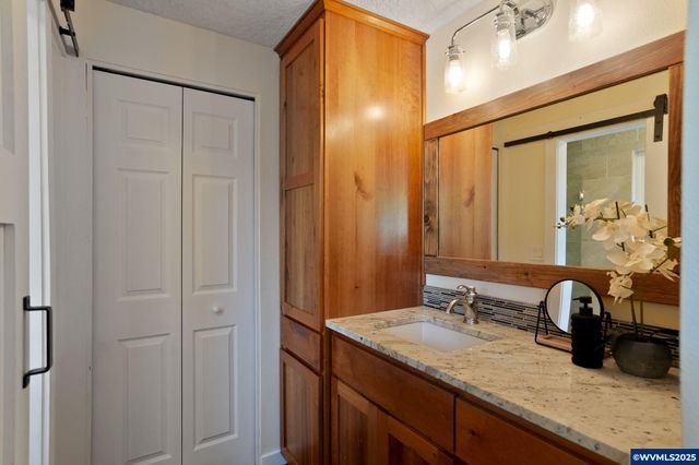 4742 Rivergrove Ct N, Keizer, OR 97303