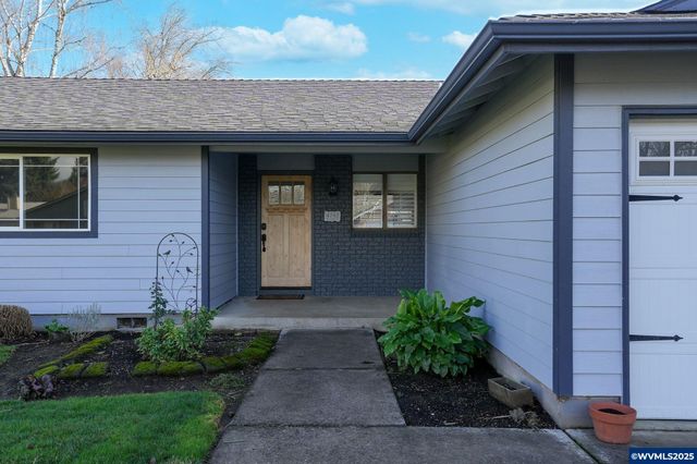 4742 Rivergrove Ct N, Keizer, OR 97303