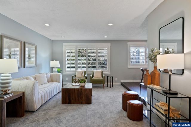 4742 Rivergrove Ct N, Keizer, OR 97303