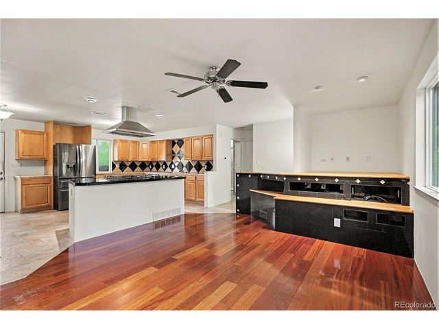 7347 S Spruce St, Centennial, CO 80112
