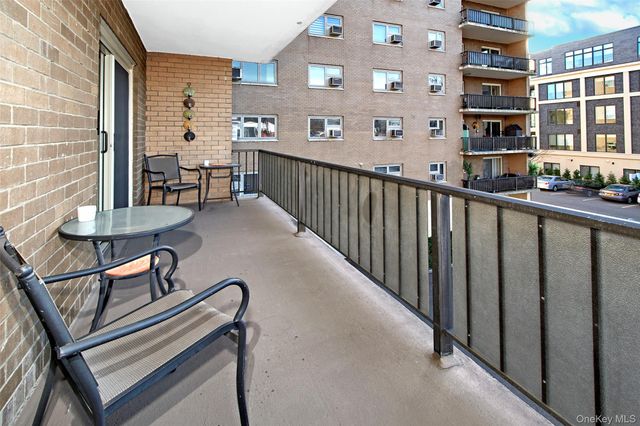 470 Halstead 2T, Harrison, NY 10528