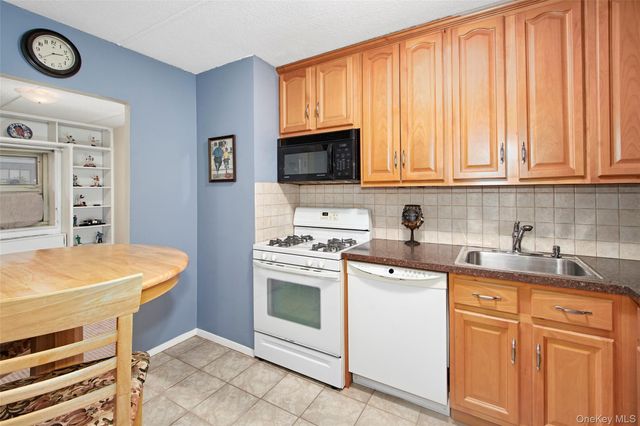 470 Halstead 2T, Harrison, NY 10528