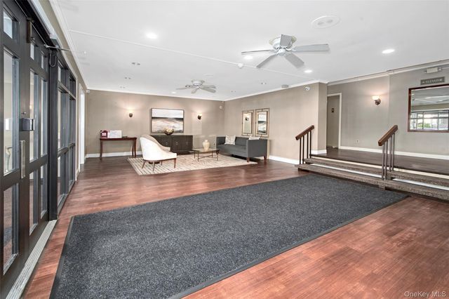 470 Halstead 2T, Harrison, NY 10528