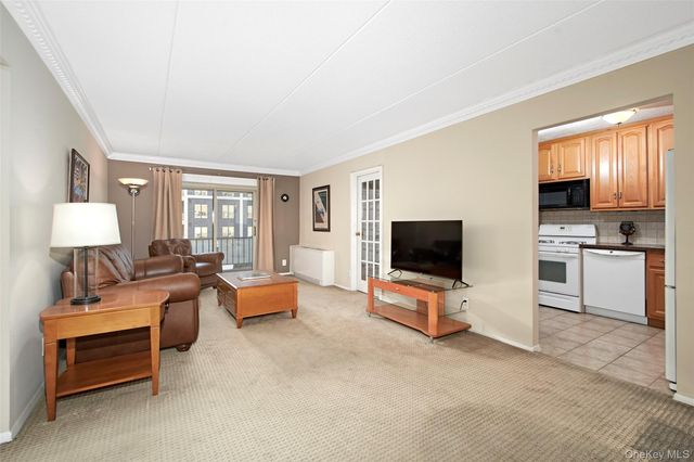 470 Halstead 2T, Harrison, NY 10528