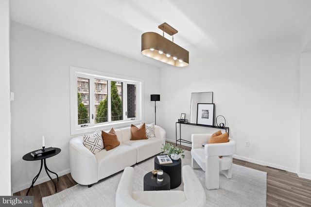 255 S 6TH AVE, Highland Park, NJ 08904