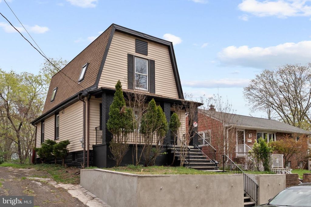 255 S 6TH AVE, Highland Park, NJ 08904