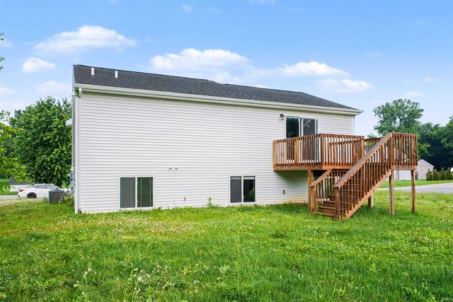 50784 Maple Isle Drive, Elkhart, IN 46514