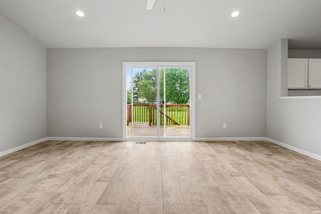 50784 Maple Isle Drive, Elkhart, IN 46514