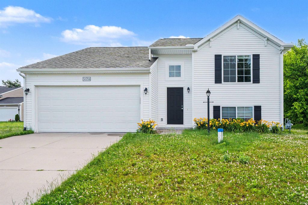 50784 Maple Isle Drive, Elkhart, IN 46514