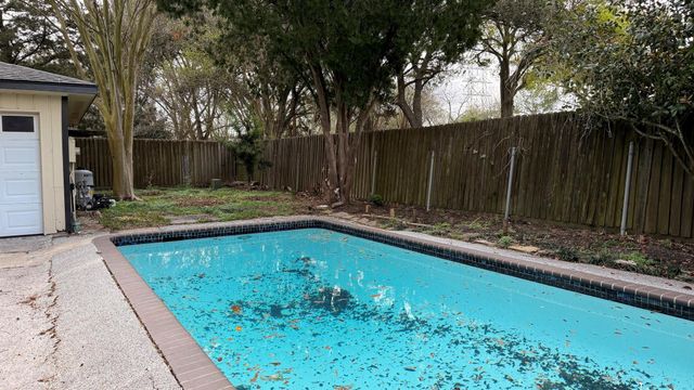 9219 Tooley Drive, Houston, TX 77031