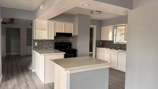 9219 Tooley Drive, Houston, TX 77031