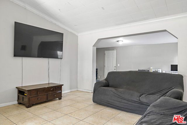 2218 Broadway Avenue, San Bernardino, CA 92410