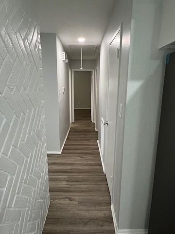 7502 Trabajo Drive, Houston, TX 77083