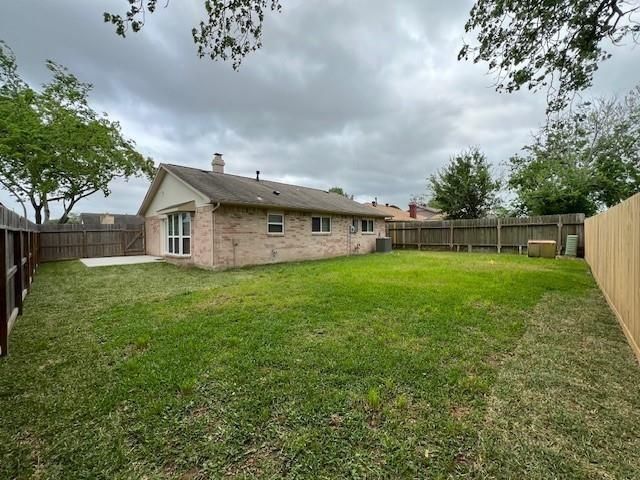 7502 Trabajo Drive, Houston, TX 77083