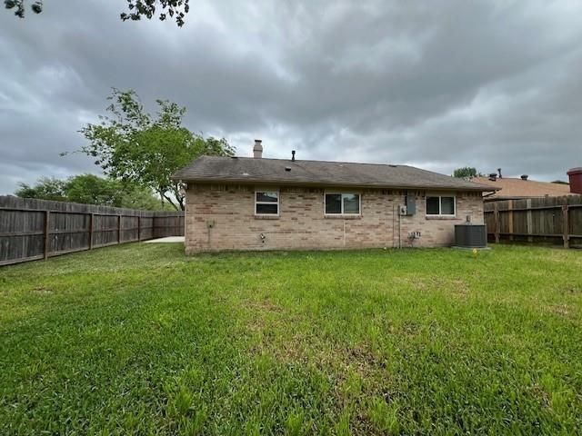 7502 Trabajo Drive, Houston, TX 77083