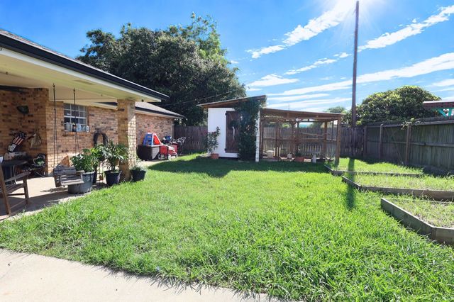 309 Fairmont Dr, Houma, LA 70360