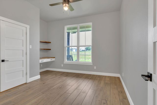 1009 Rose Brooke Lane, Reno, TX 76082