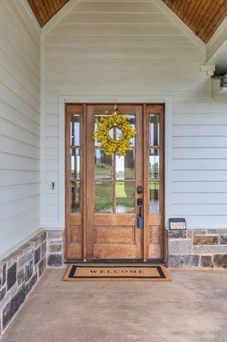 1009 Rose Brooke Lane, Reno, TX 76082