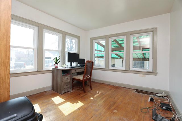 400 S Johnson Street, Bay City, MI 48708