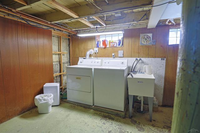 400 S Johnson Street, Bay City, MI 48708