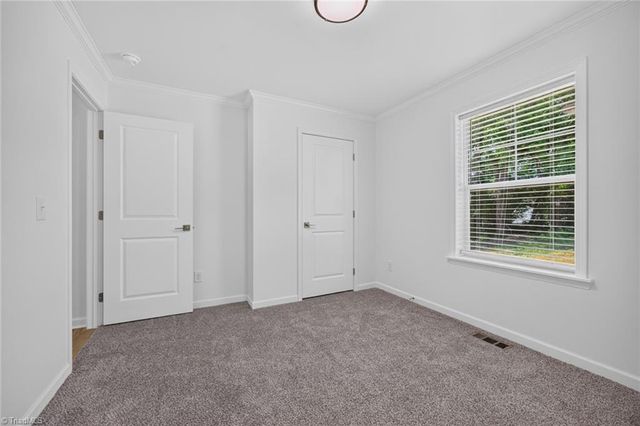 2274 Darwick Road, Winston-salem, NC 27127