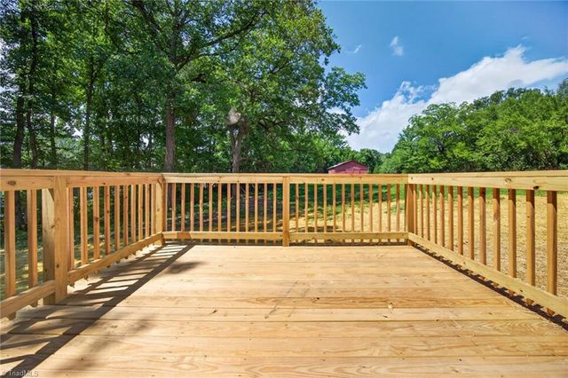 2274 Darwick Road, Winston-salem, NC 27127