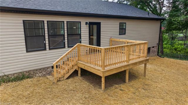 2274 Darwick Road, Winston-salem, NC 27127