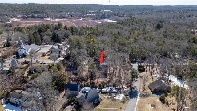 1094 County Road, Cataumet, MA 02534