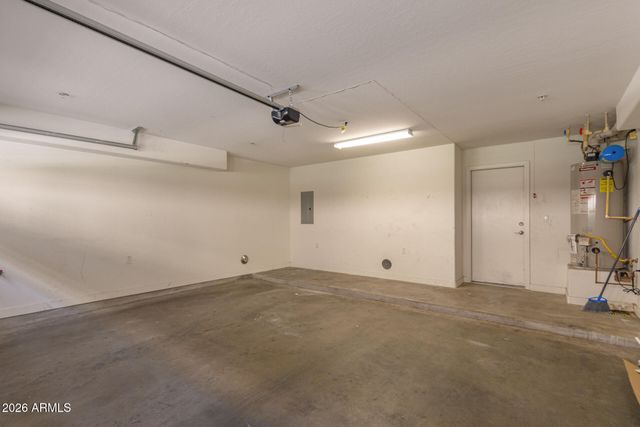 815 E ROSE Lane 127, Phoenix, AZ 85014