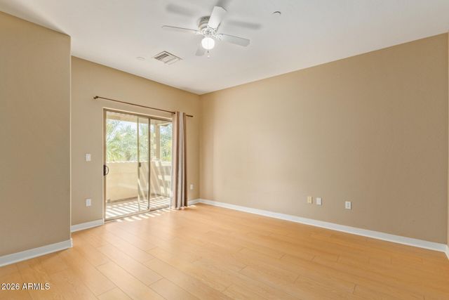 815 E ROSE Lane 127, Phoenix, AZ 85014