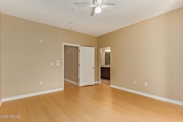815 E ROSE Lane 127, Phoenix, AZ 85014
