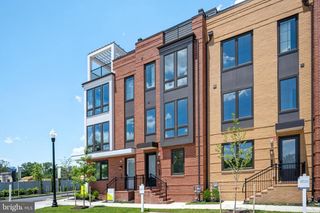 313 CALVERT AVE, Alexandria, VA 22301