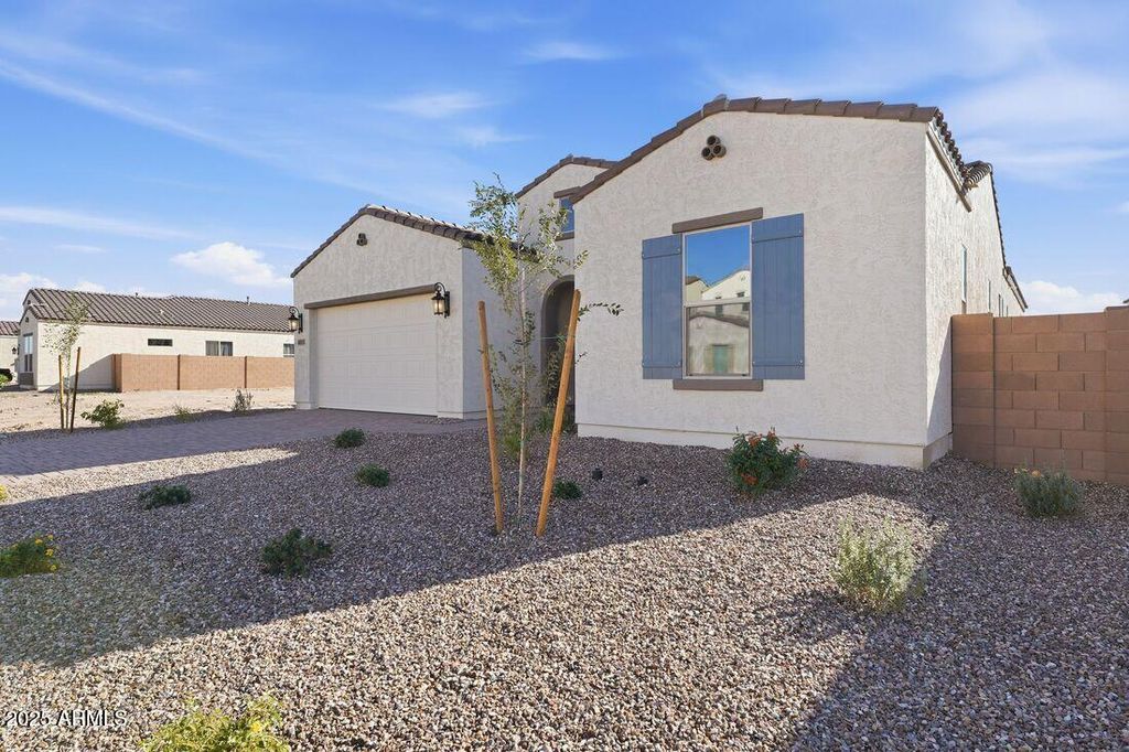 4103 E BRITTLEBUSH Lane, San Tan Valley, AZ 85140 — photo 2