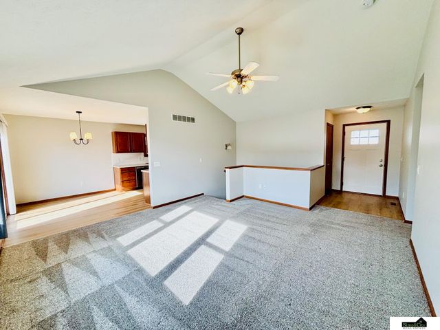 8801 Leighton Avenue, Lincoln, NE 68507