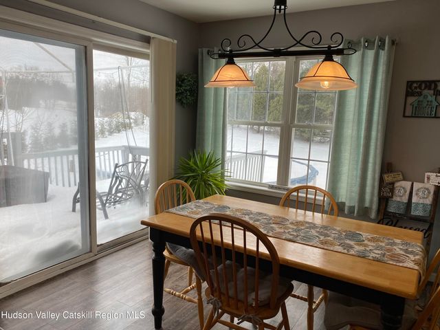 31 Mahikan Drive Drive, Hudson, NY 12534